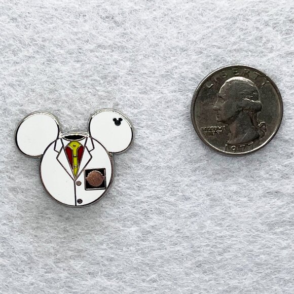 🔮 5/$25 Disney EPCOT Journey into Imagination Cast Member Costume Pin - Picture 2 of 3